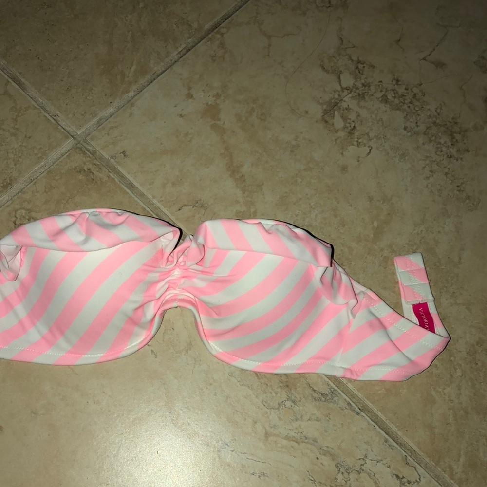 Victoria’s Secret bikini top